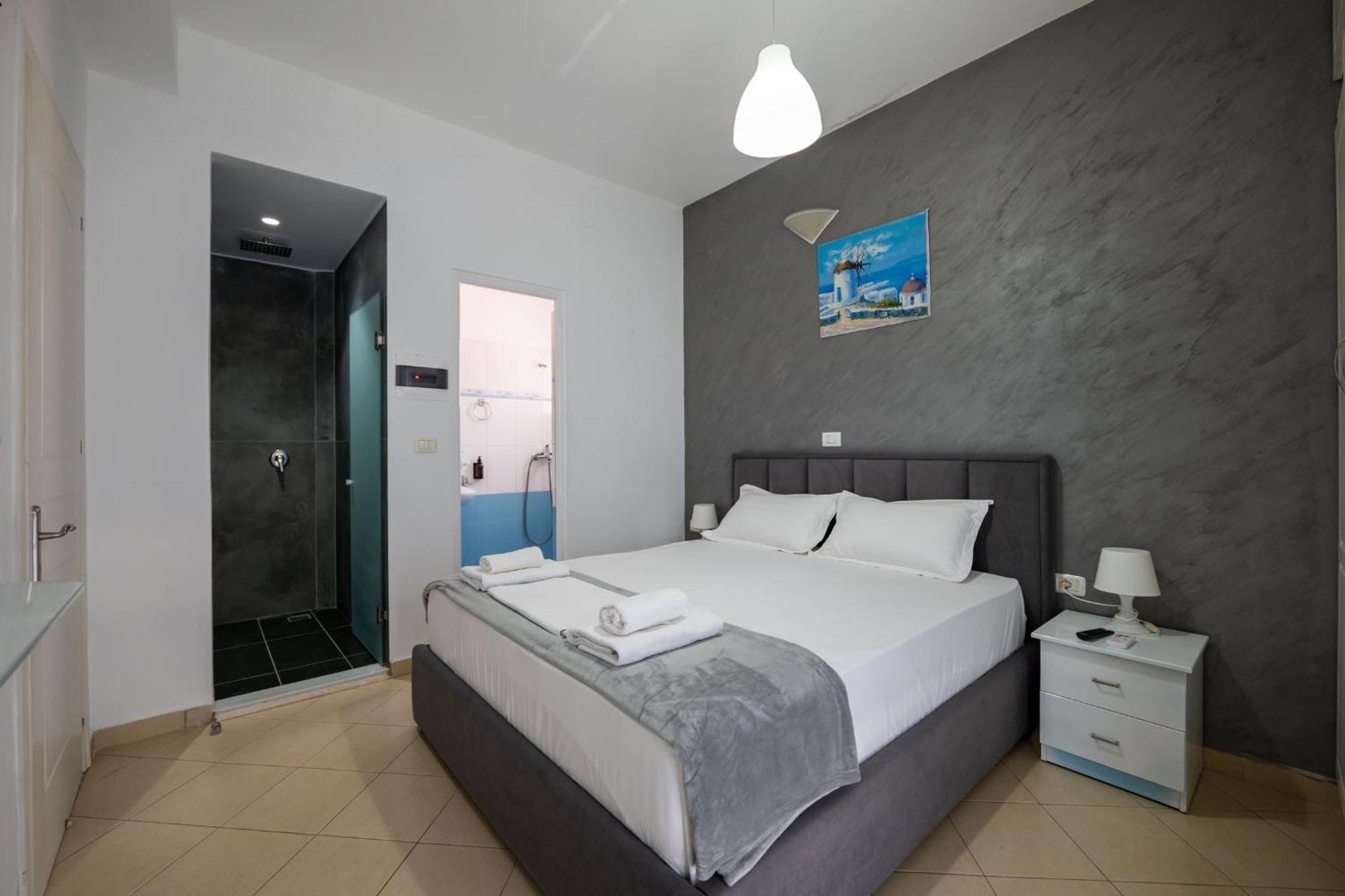 Hotel Two Mermaids Ksamil Esterno foto