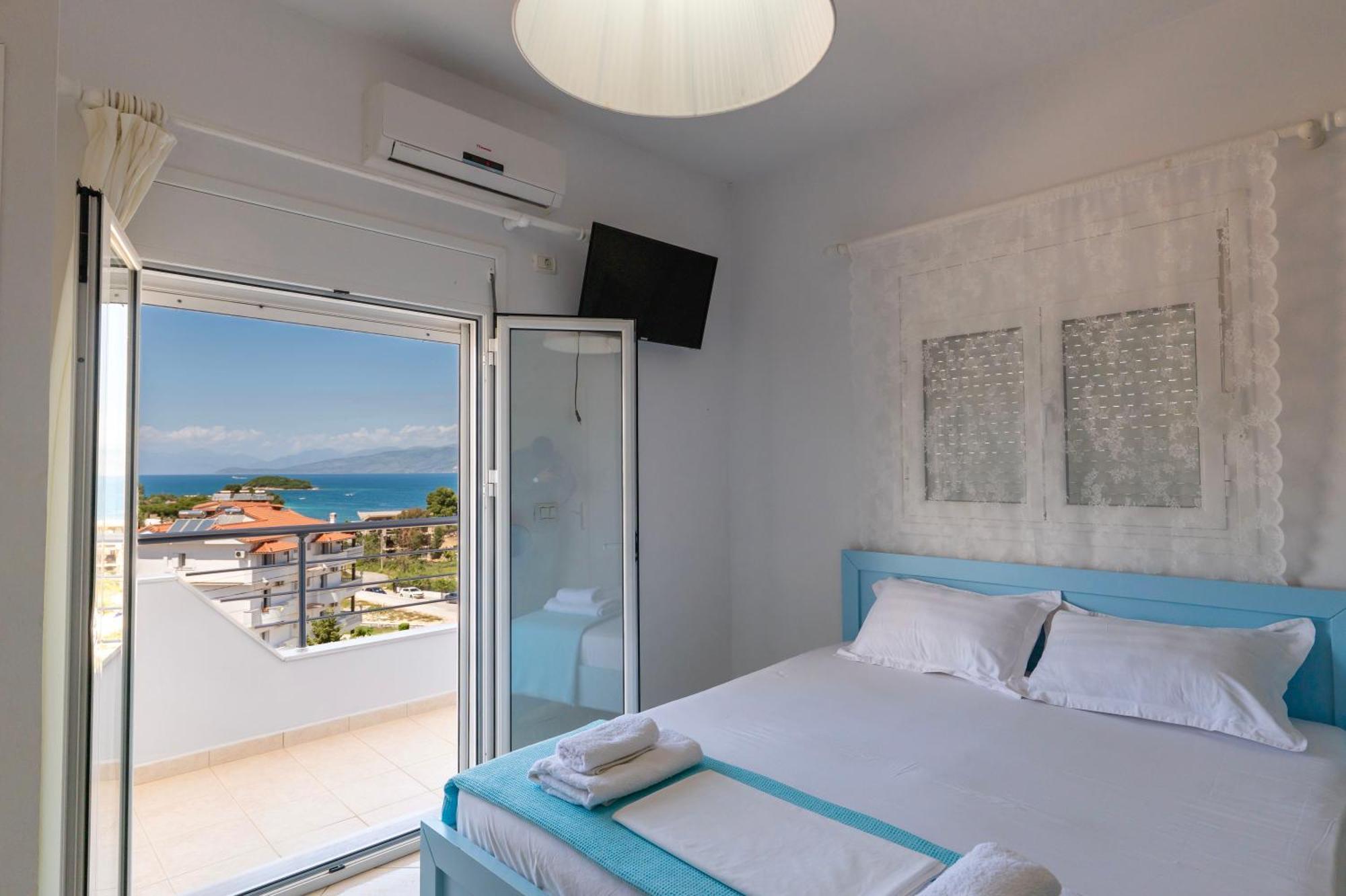 Hotel Two Mermaids Ksamil Esterno foto