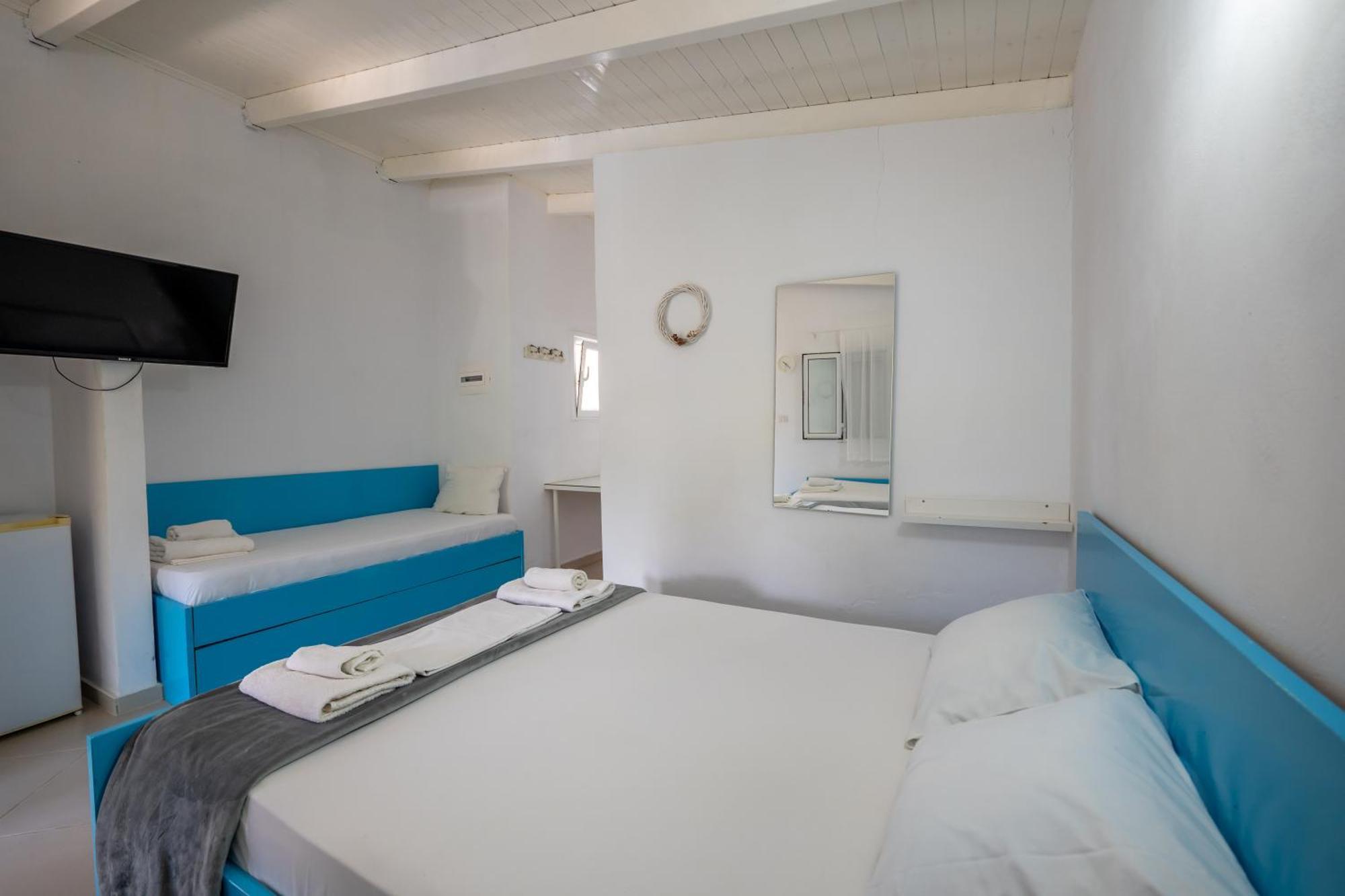 Hotel Two Mermaids Ksamil Esterno foto